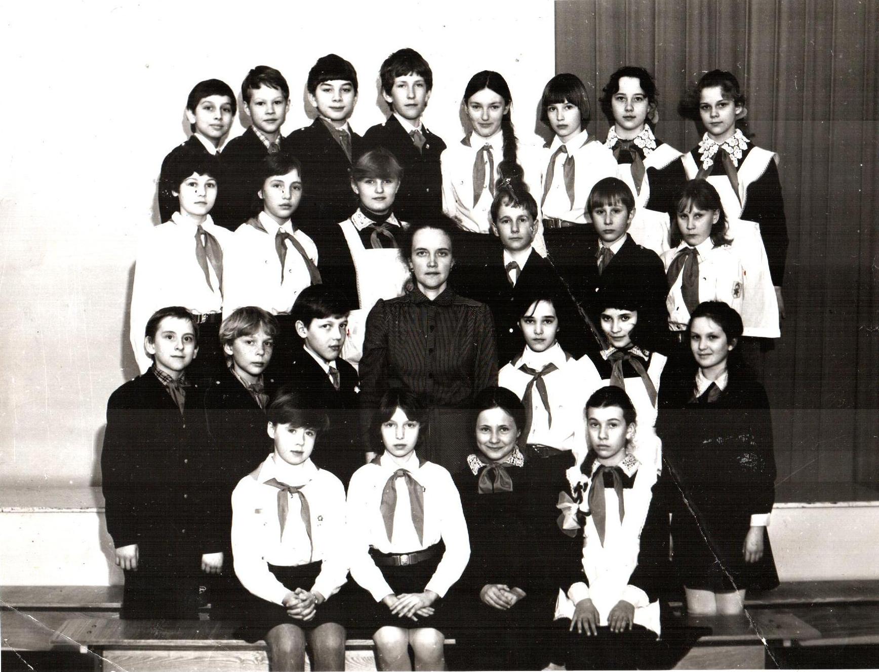 школьные фото 1990 год