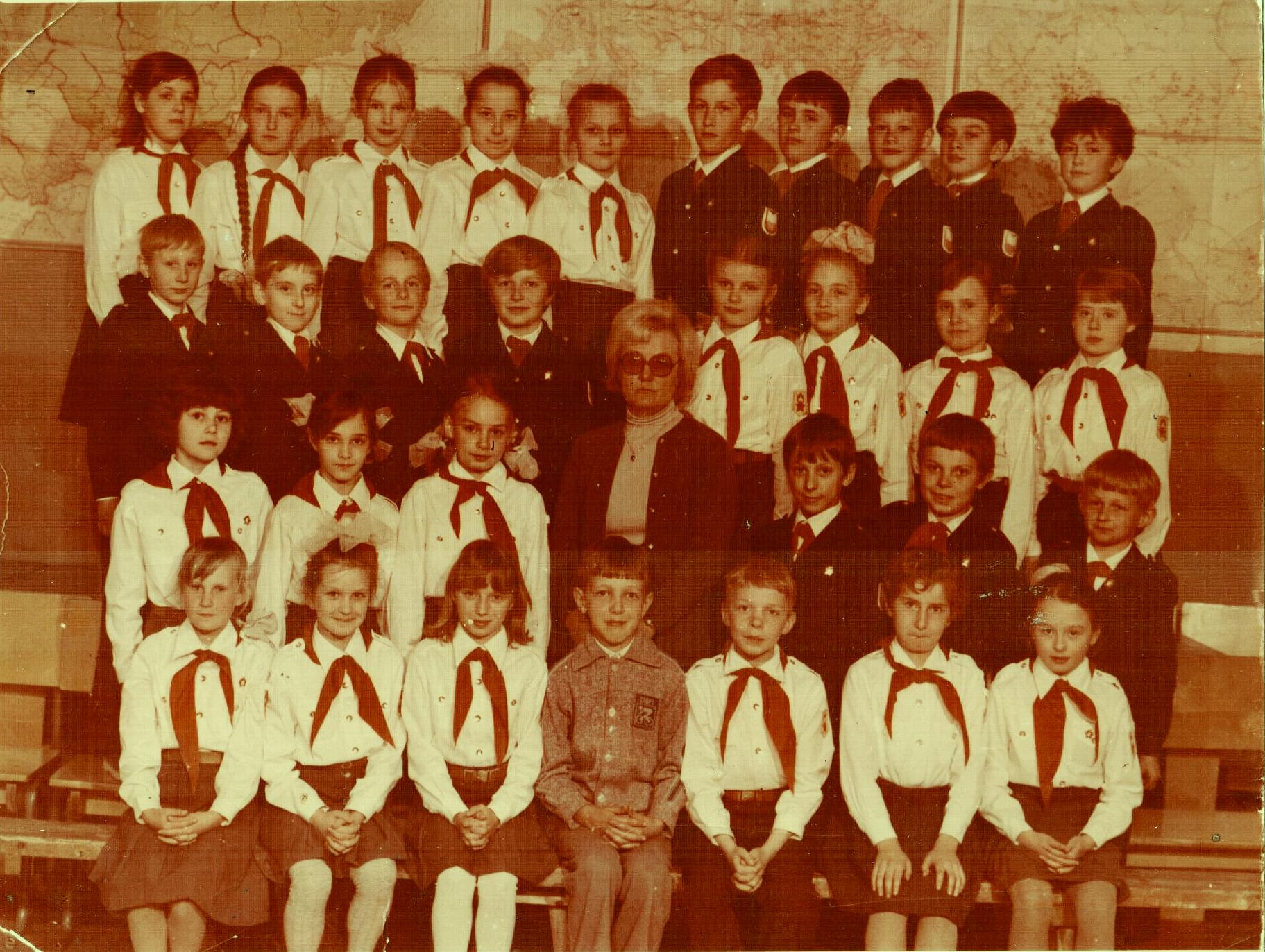 Школа 36 Белгород выпуск 1990 год